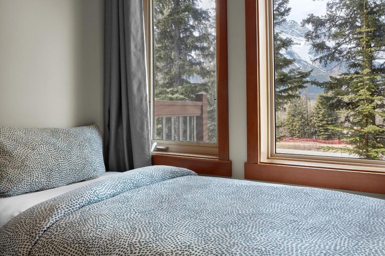 Newly Renovated Grizzly Lodge, Spacious 3Br 2Ba With Open Pool, Hot Tub Canmore Exteriér fotografie